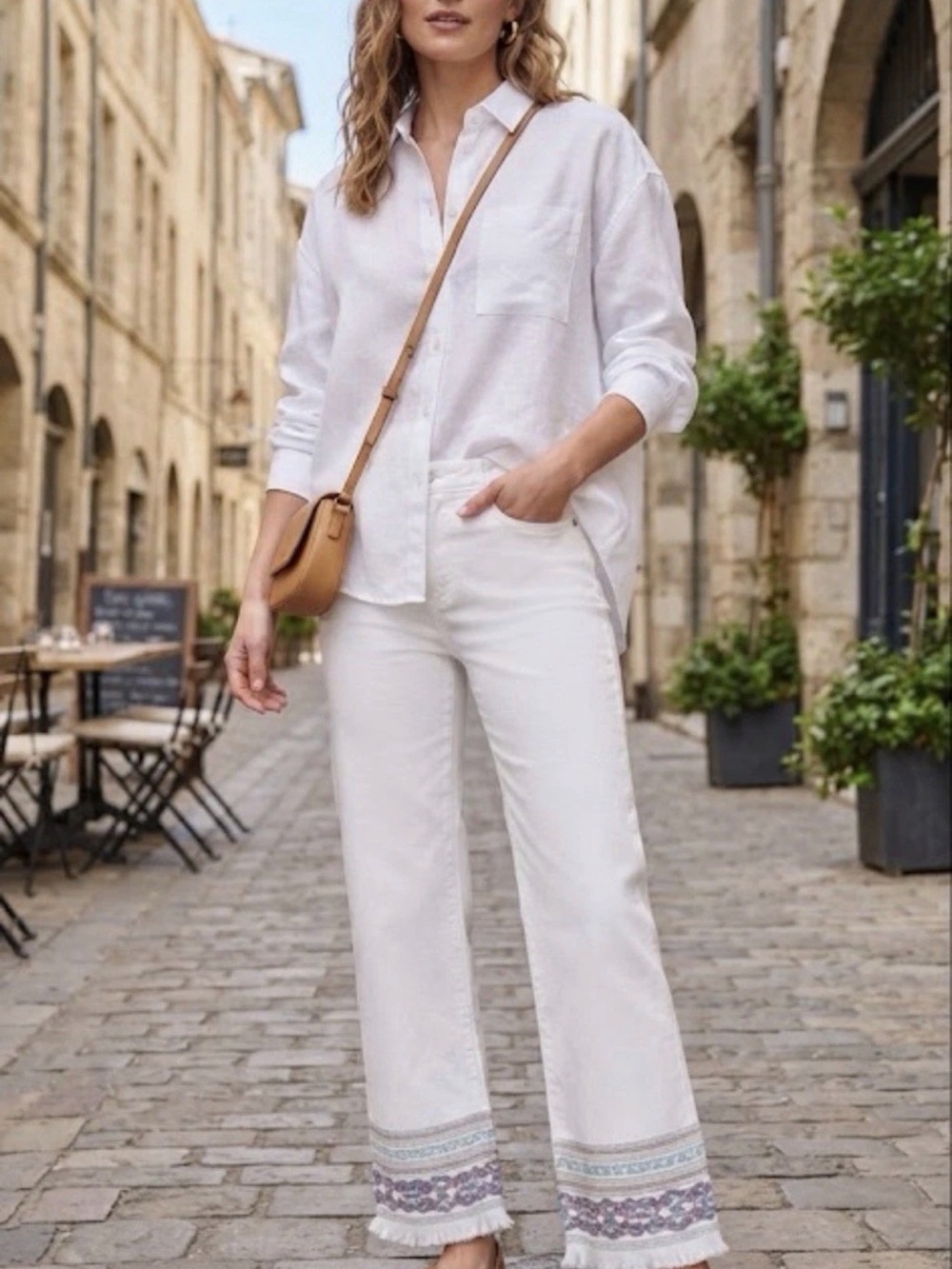 Chico’s Women's White Embroidered Hem Pants size 16